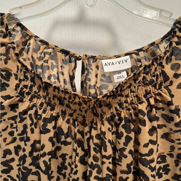 Ava & Viv Sheer Long Sleeve leopard print Blouse, size 2X - Picture 2 of 5